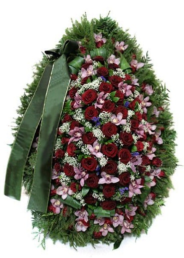 Венок из живых цветов